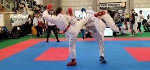 Filosofia Del Karate - Atleta ASD RenBuKan Durante Combattimento